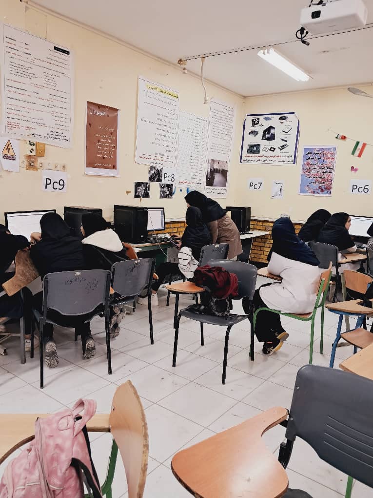 عکس هنرجویان